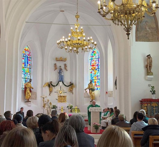 U Tuhlju predstavljena knjiga "Lurd - susret Neba i Zemlje" p. Božidara Nagyja